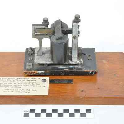 Morse telegraph sounder