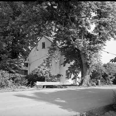 Homes in Middleway, 1977: Origformat: Other