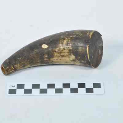 Powder horn