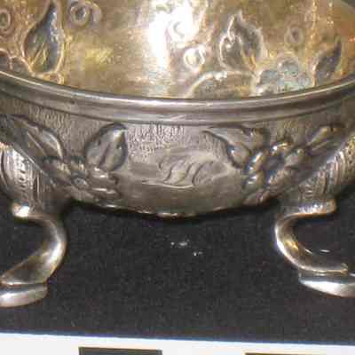 Salt containers for the table