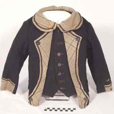 Small boy's jacket - front