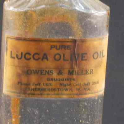 Clear glass pharmacy bottle