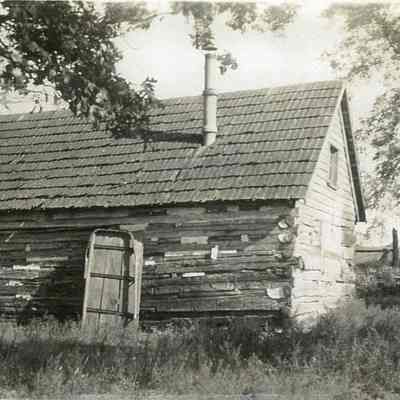 Plantation blacksmith shop on Engle Farm near Bardane