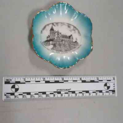 Candy dish