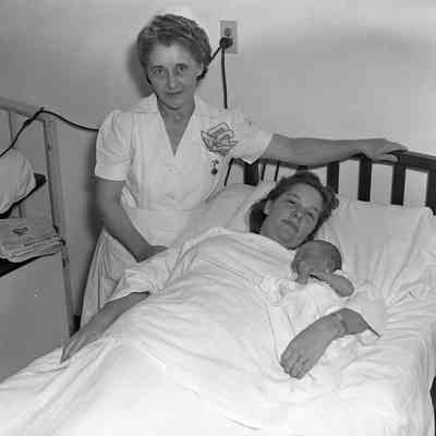 Interiors of the new Charles Town General Hospital 1946