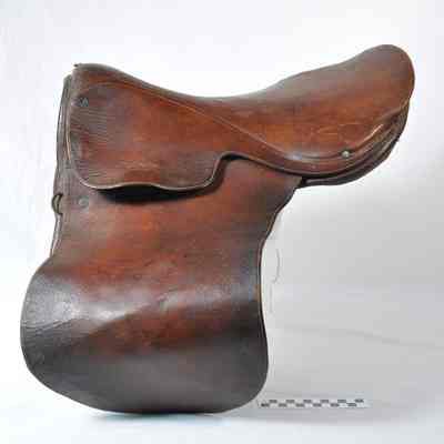 Leather English style pony saddle
