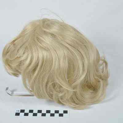 Blonde wig