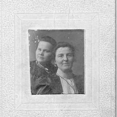 Aunt Gertrude & Emma Zinn
