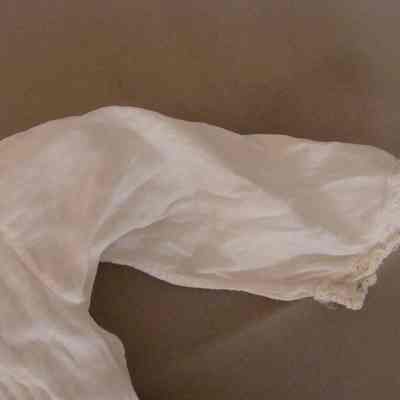 2005.31.26 sleeve