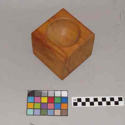 1993.03.68.09 (top view)