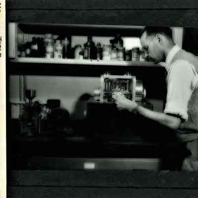 Glass-plate negative slide