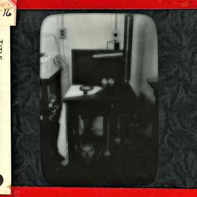 Glass-plate negative slide