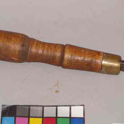 1994.01.01 j (handle view)