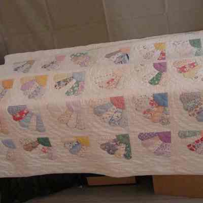 2007.14.01 quilt (folded)