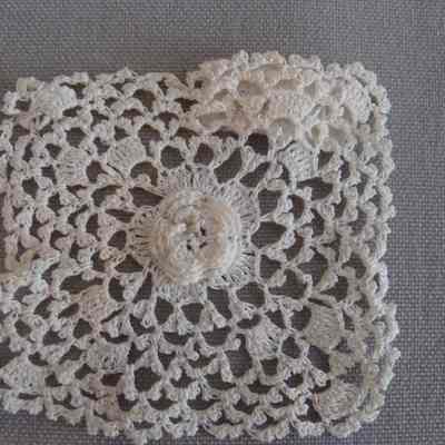 Lace square