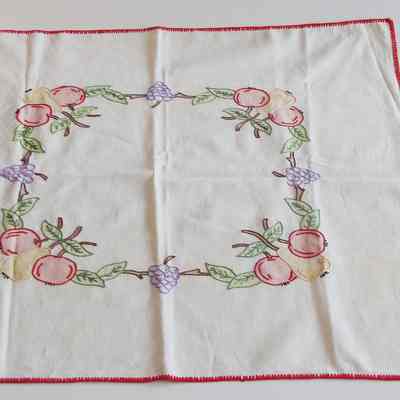Frontside of table runner