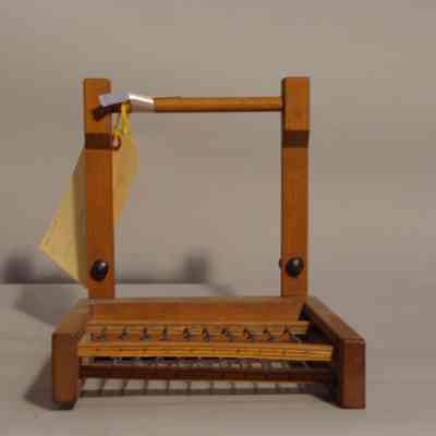 Shuttleless loom
