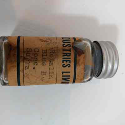 Bottle, Dye