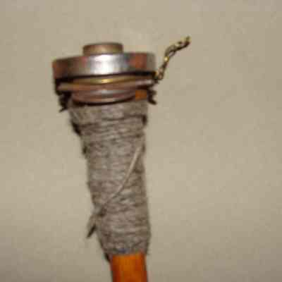 Shuttle bobbin