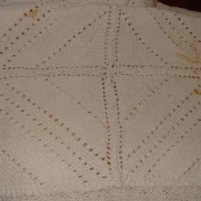 Knit bedspread