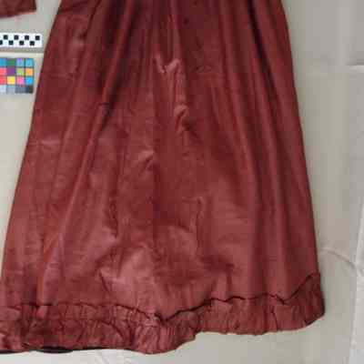 2011.05.013 skirt view
