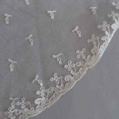 Lace fragment