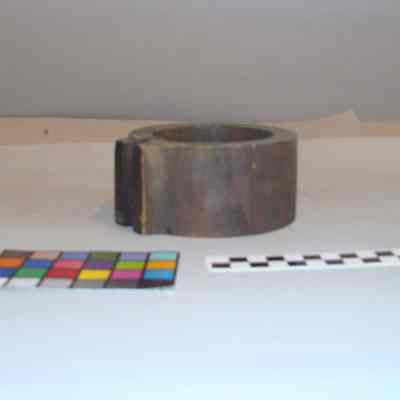 1986.02.04g (Side)