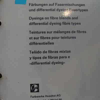 Multicolour : Dyeings on fibre blends and differential fibre types.