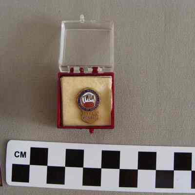 1997.09.01 pin view
