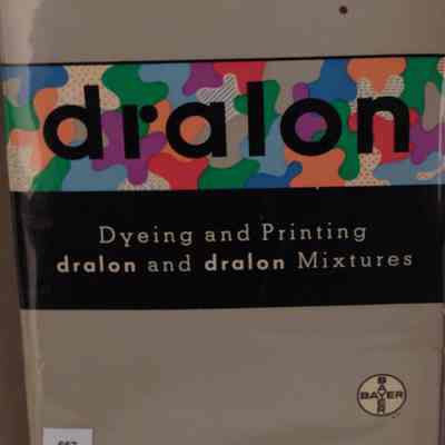 Dralon : Dyeing and printing dralon and dralon mixtures.