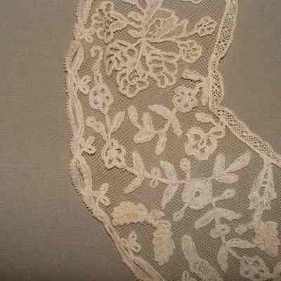 2011.33.13 detailed view