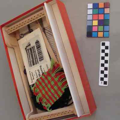Wool weaving kit