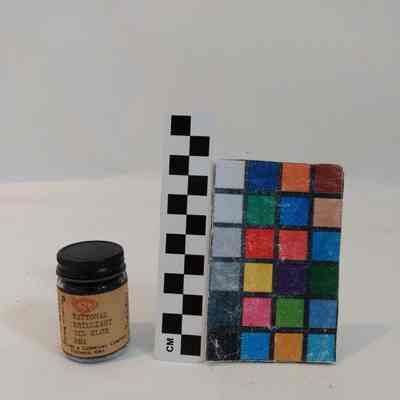 Bottle, Dye