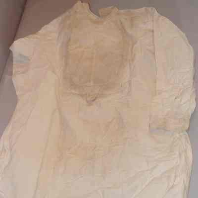 2010.14.01 (Full shirt; front)
