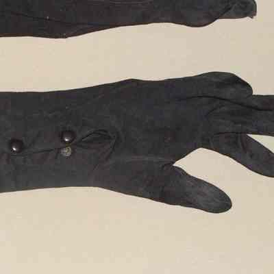 Gloves