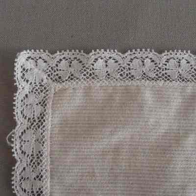 Dresser Scarf