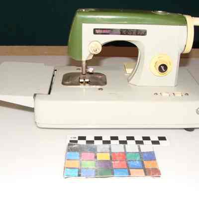 Sewing Machine Zig Zag Sew-ette