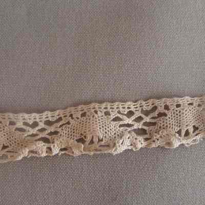 Lace strip