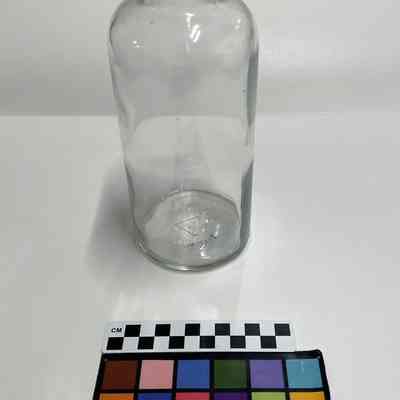 Glass jar