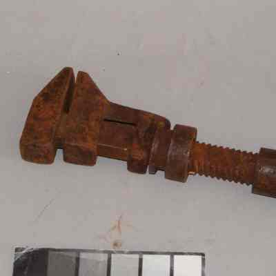 1994.01.01 g (wrench head)