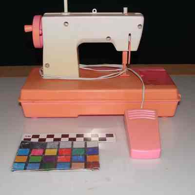 Sewing Machine by Jenny