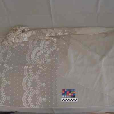 2007.16.10 full shawl