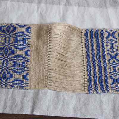 Woven runner