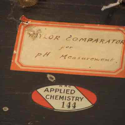 Taylor pH Comparator
