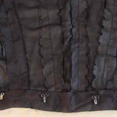 2007.42.01.01 inside waist close