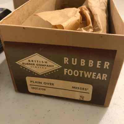 Children's rubber overshoes