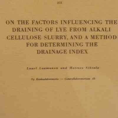 On the factors influencing the draining of the from alkali cellulose slurry, and a method for determining the drainage index : Fractional of the aromatic components by ion exclusion and gel filtration / Lauri Laamanen, Hannes Sihtola.
