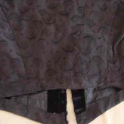 2007.42.01.01 bodice back seams