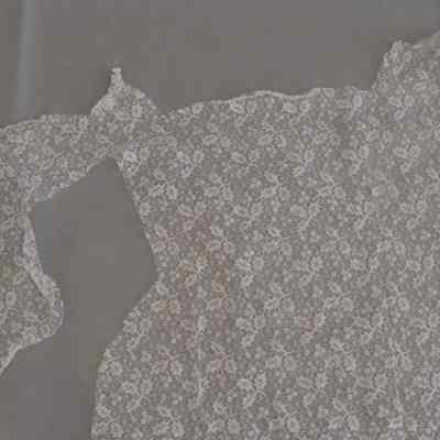 Lace scrap