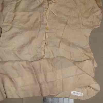 1997.48.15 back view